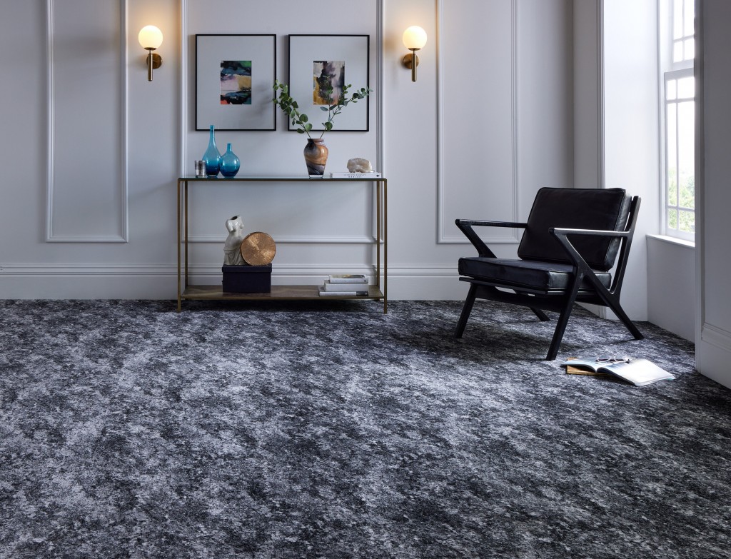 Grey patterned carpet deals