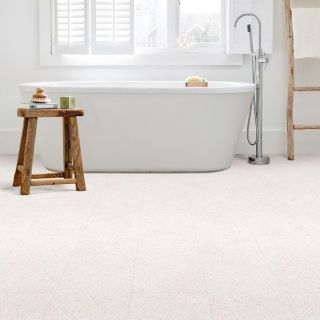 Orla - Sibar Dryback bathroom