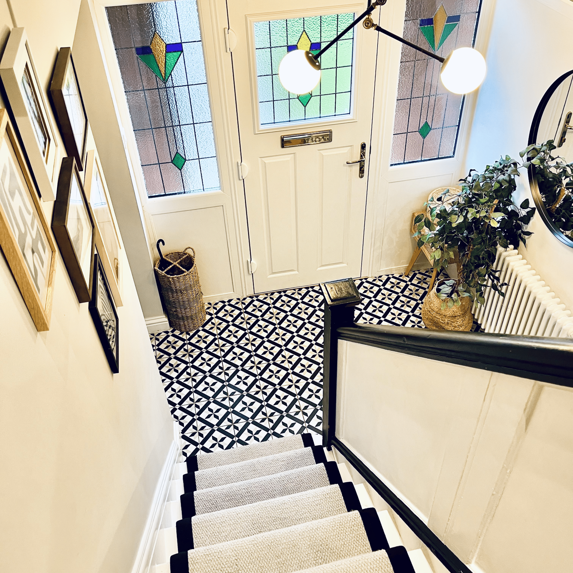 Seville - Parchment Cobble Beige Stairs