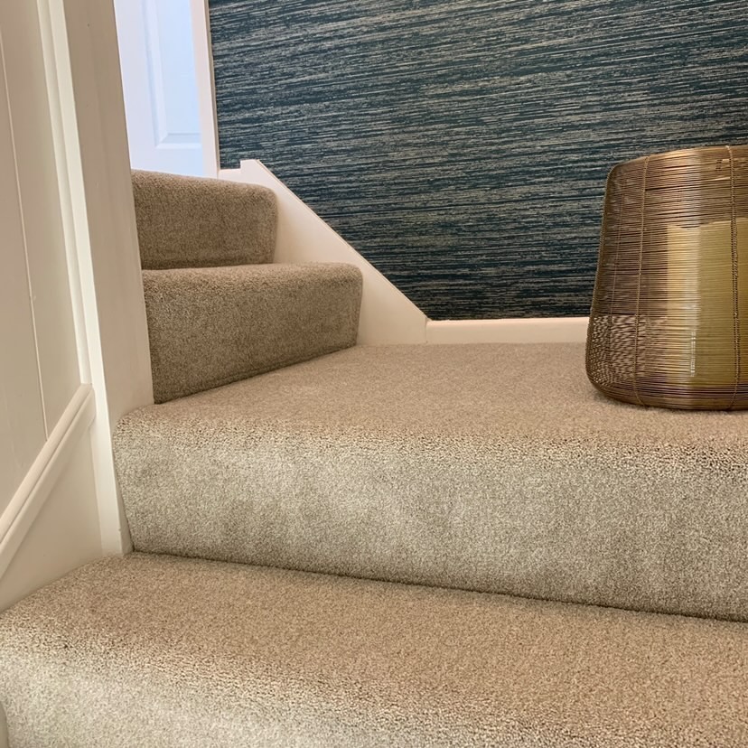 Malmo - Polar Beige Stairs