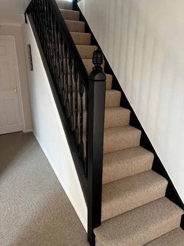 Porto - Parchment Cobble Beige Stairs