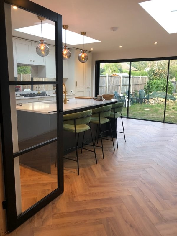 Evora - Tamas Brown Kitchen