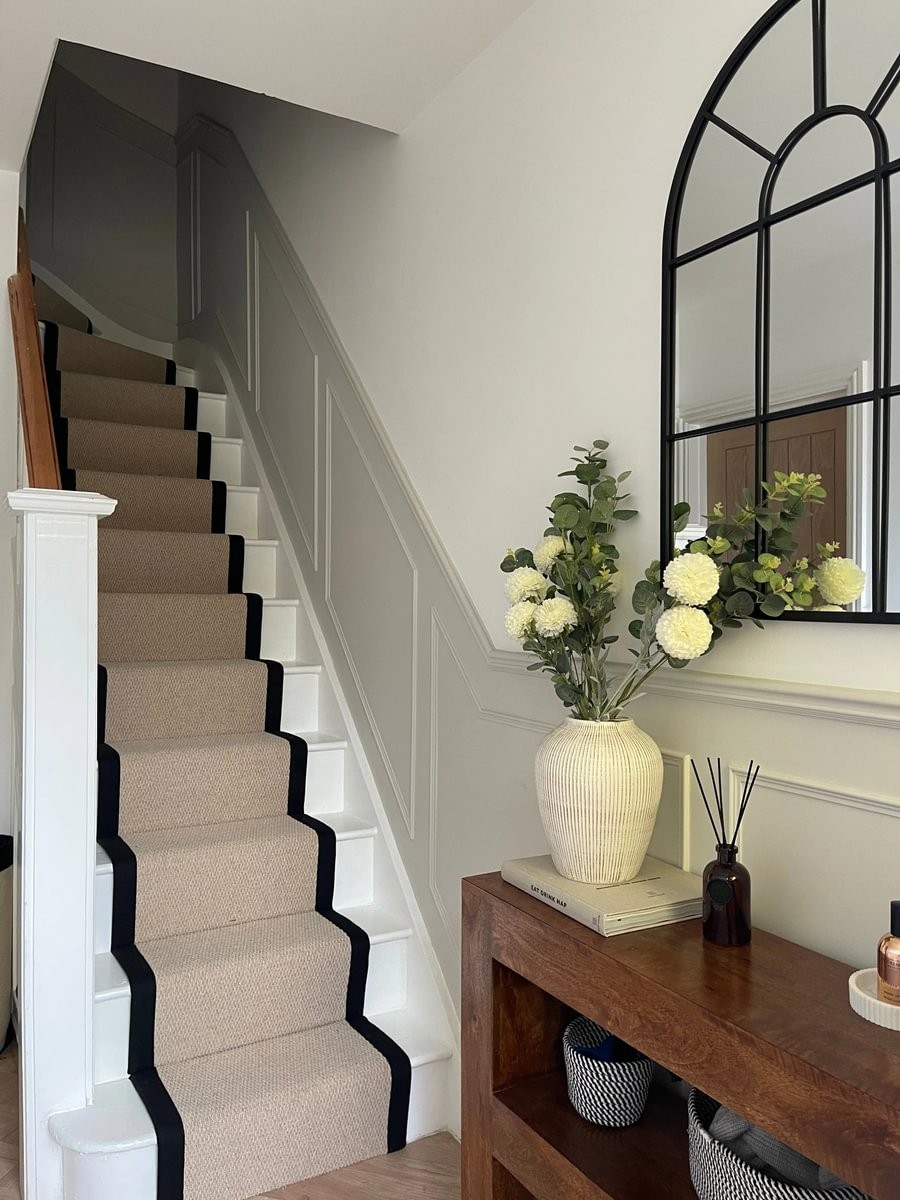 Casablanca - Beige Cobble Beige Stairs