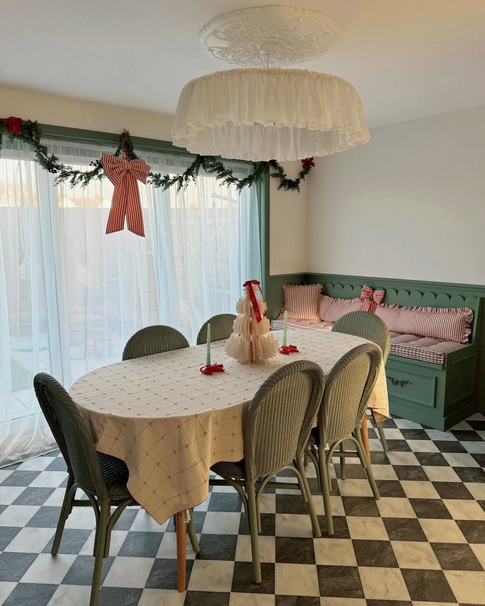 Rapport - Etienne White Dining Room