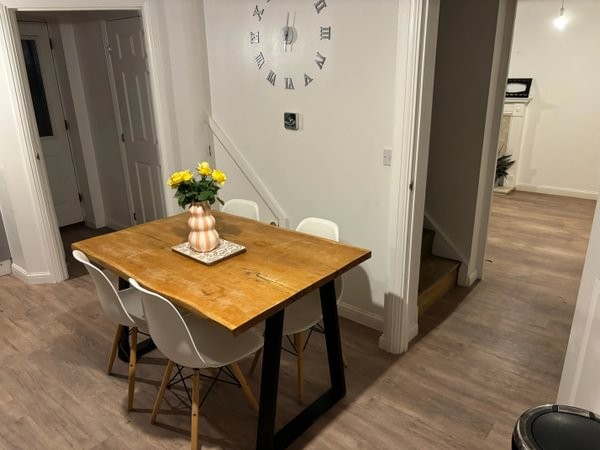 Kiri - Loess Oak Dryback Brown Dining Room