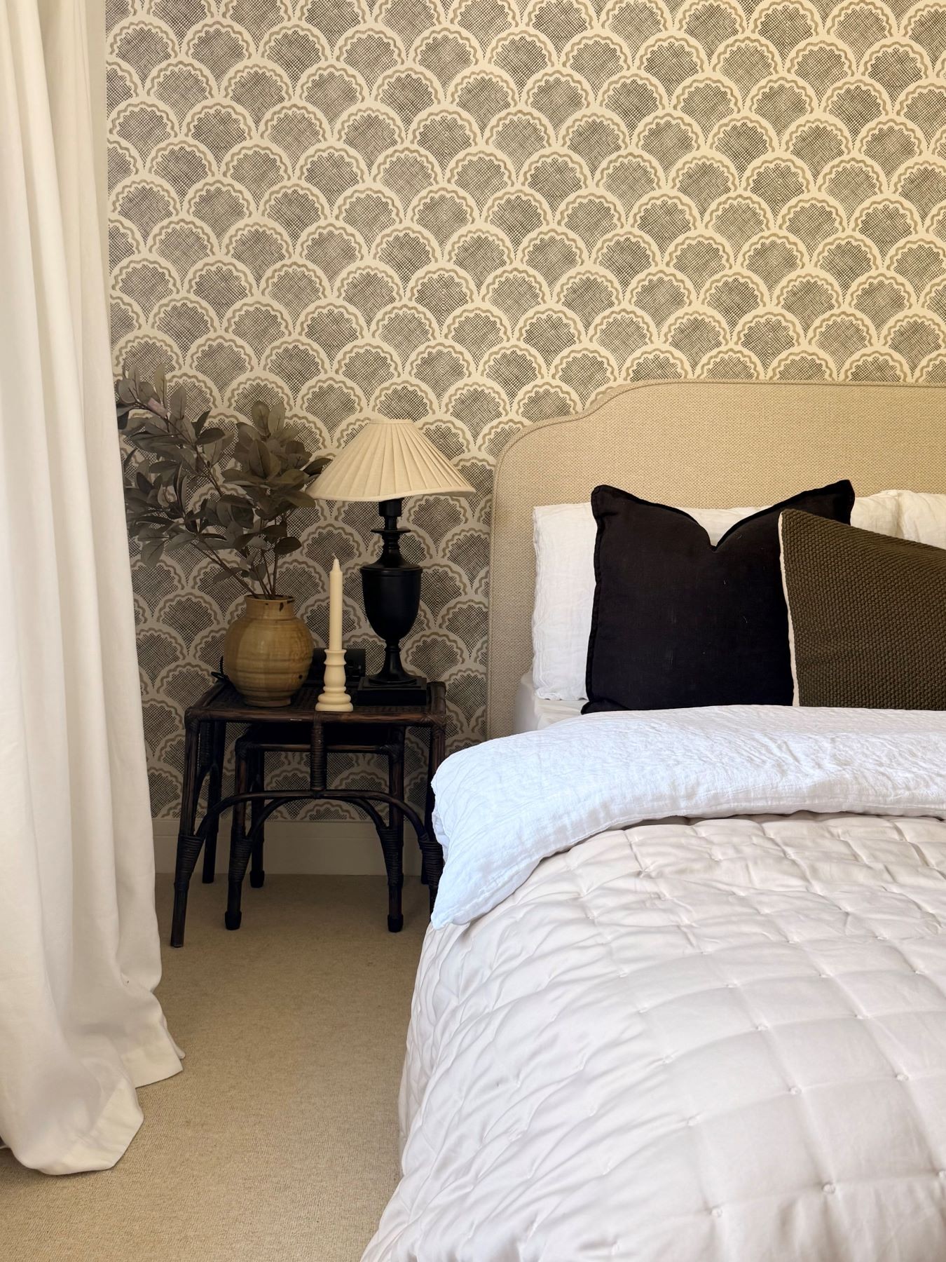 Lerwick - Cream Cream Bedroom